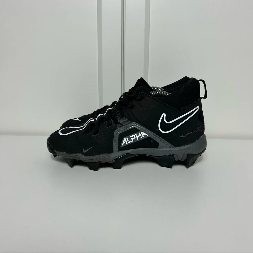 Nike Kids Alpha menace Black Cleats